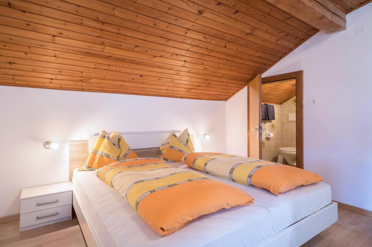 Apartment Tschigat Leilichhof Лана Экстерьер фото